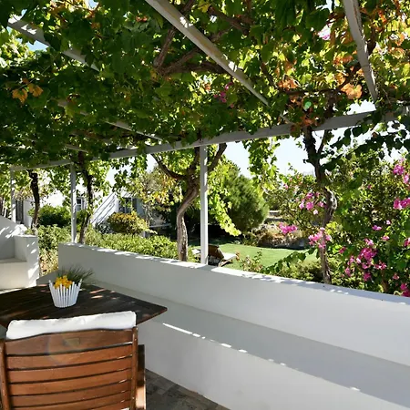Myrto Apartment *