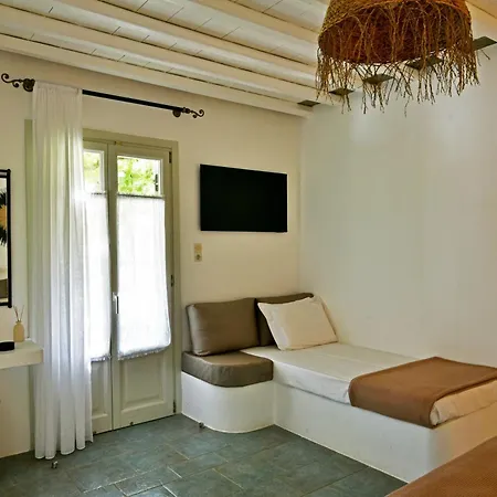Myrto Apartment *