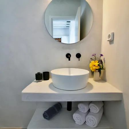 Myrto Αρτεμώνας